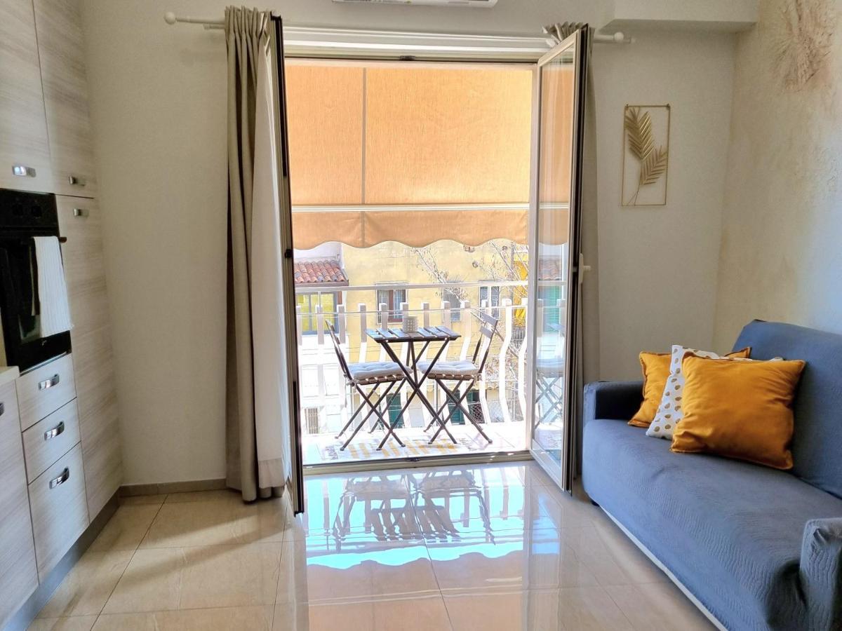 Sikelia Home Giardini Naxos Bagian luar foto